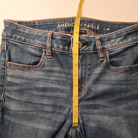American Eagle Brand Denim Jeans Size 4 Low Rise Skinny Leg Medium Wash - Picture 8 of 10